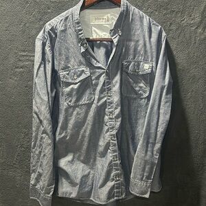 Depart west button up